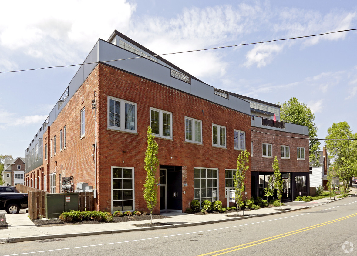 Primary Photo - Lofts at Morristown