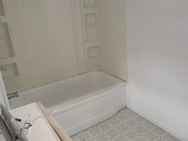 Foto del edificio - 2 br, 1 bath House - 2611 E Ashby Rd