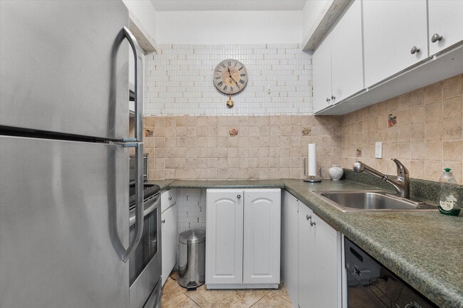 Building Photo - 500 Layne Blvd