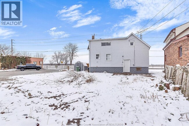 Building Photo - 8031 Riverside Dr E