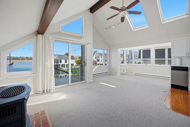 Foto del edificio - 205 Hillspoint Rd