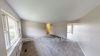 Building Photo - 5444 Misty Ln