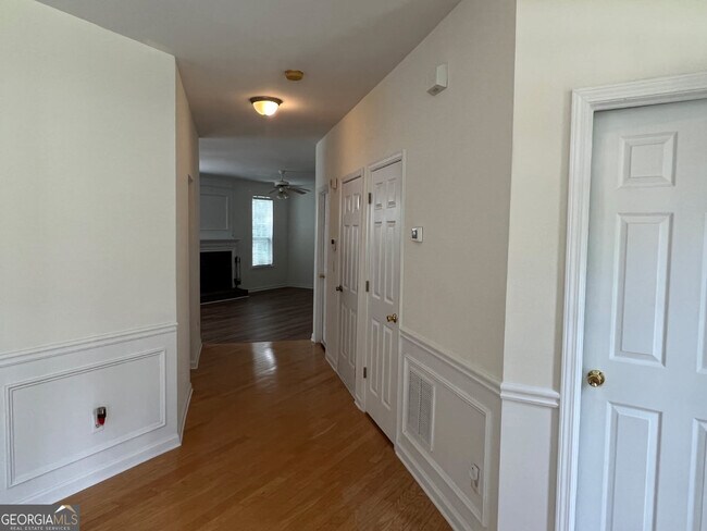 Building Photo - 421 Holland Springs Dr NW