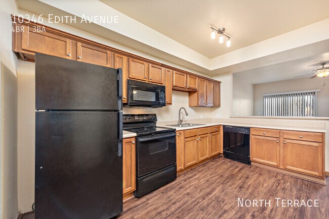 Foto del edificio - 10346 Edith Ave