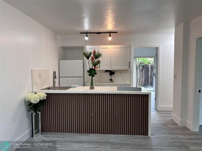 Foto del edificio - 315 N 24th Ave