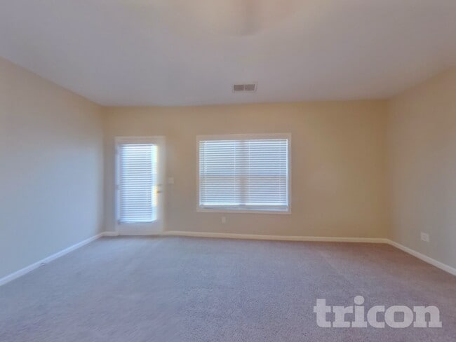 Foto del edificio - 3663 Shale Ln SE