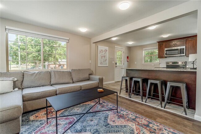 Foto del edificio - 1578 Garland Ave