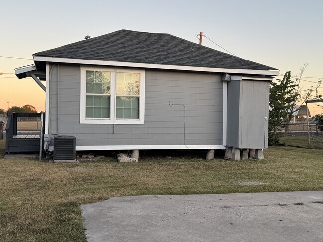 Foto del edificio - 413 Osage St