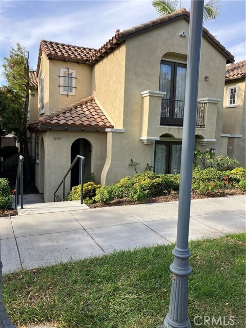 Building Photo - 1234 McFadden Dr