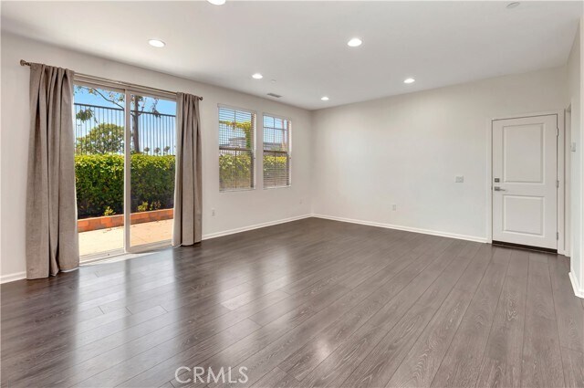 Building Photo - 1008 El Paseo