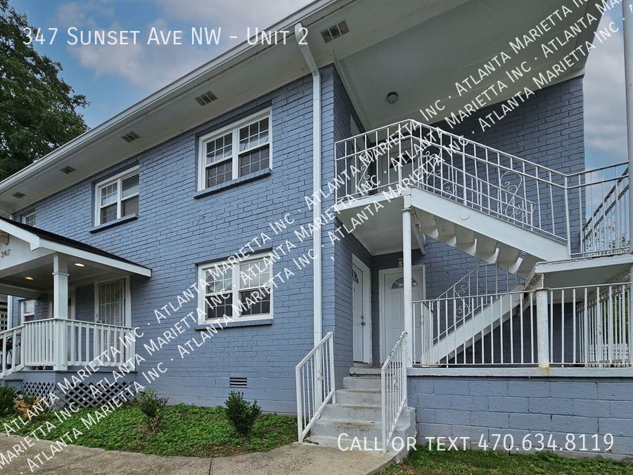 Primary Photo - 2 Bedroom 1 Bath Apartment Housing Voucher...