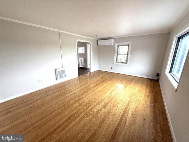 Building Photo - 266 W Ridge Pike