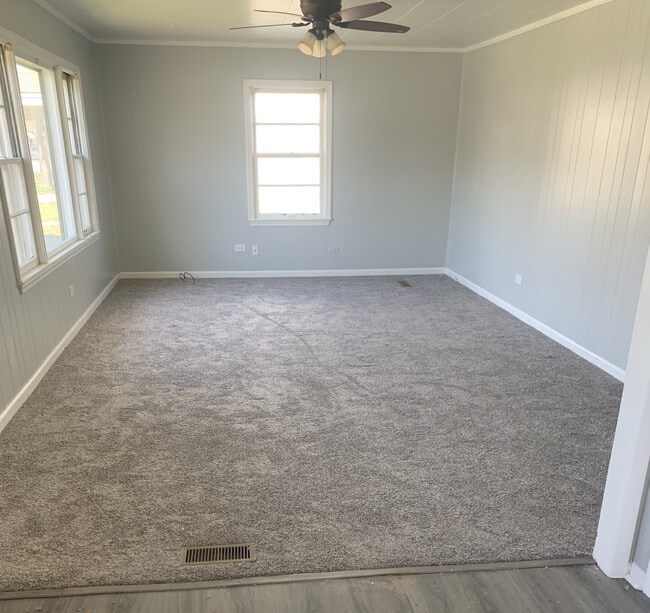 Building Photo - 509 N 7th St