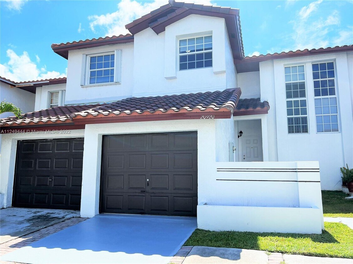 Primary Photo - 20920 SW 83rd Ave