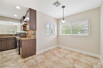 Building Photo - 12091 Santaluz Dr