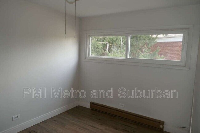 Foto del edificio - 748 E 5th Ct