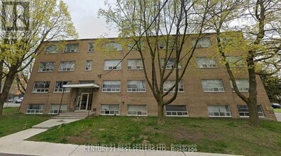 Building Photo - 105-105 Twenty Fifth St