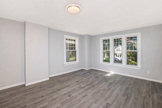 Foto del edificio - 2724 N Stowell Ave
