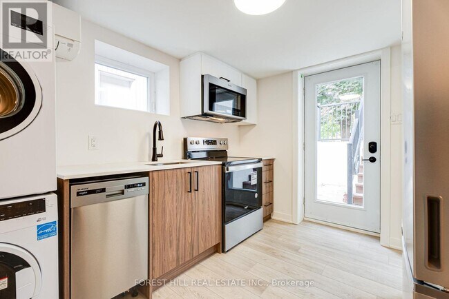 Building Photo - 50 William Cragg Dr