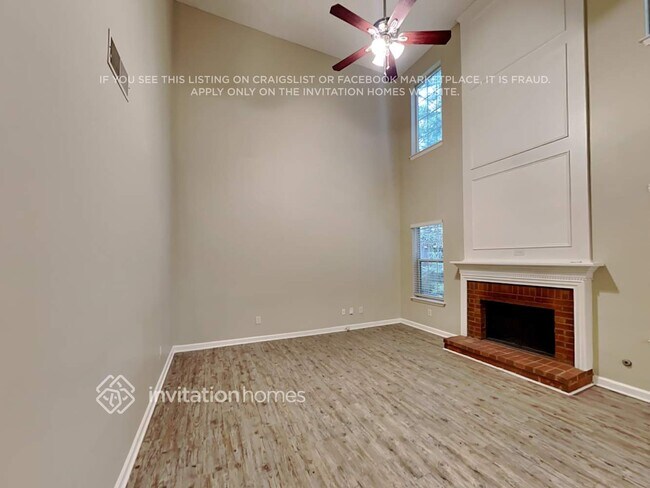 Foto del edificio - 4348 Sentinel Pl