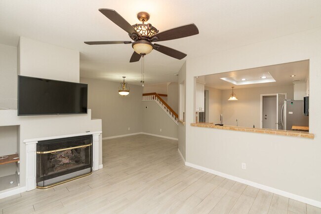 Foto del edificio - 3 Bedroom Townhome in the Monte Rio Community of Rancho Peñasquitos