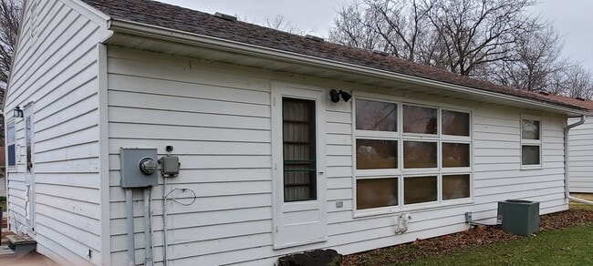 BACK - 210 S Wilson St