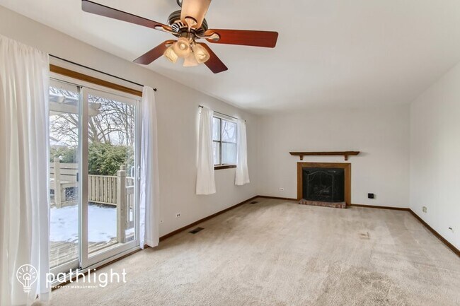 Building Photo - 1085 Chelsea Ln