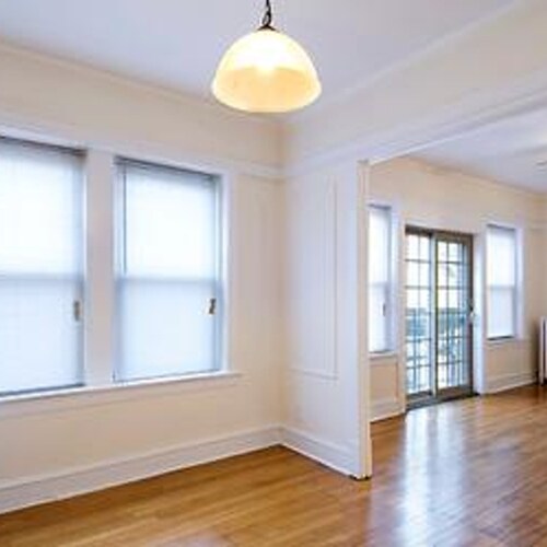 Foto principal - 5050 N Kenmore Ave