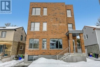 Building Photo - 137 Marquette Ave