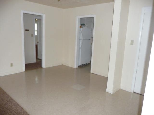 Building Photo - 2208 NW Walding Ave