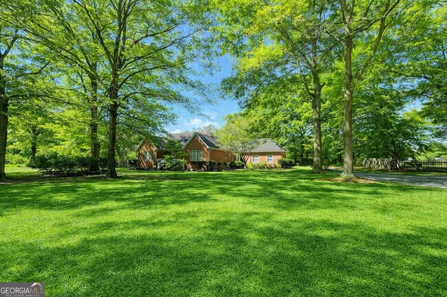 Foto del edificio - 120 Old Conyers Dr