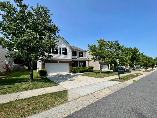 Building Photo - 10311 Dominion Village Dr