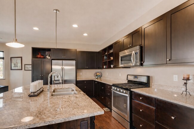 Foto del edificio - 14018 Pastel Ln