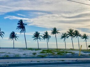 Building Photo - 16198 Via Solera Cir