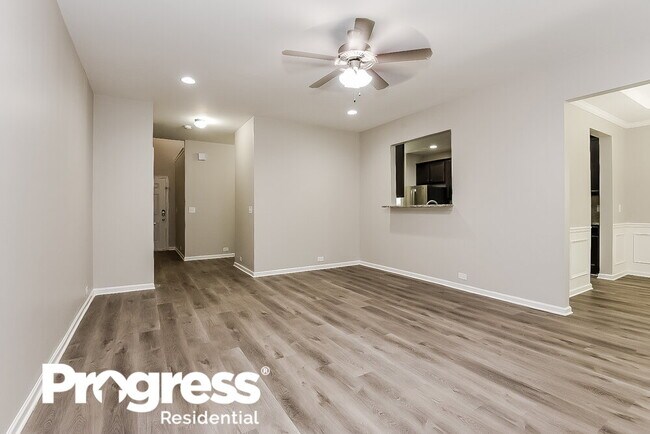 Building Photo - 4038 Lake Manor Way