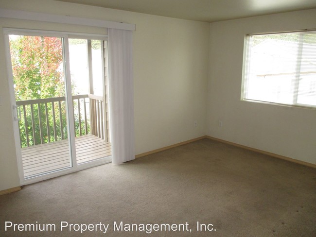Building Photo - 247 Madrona Ave SE