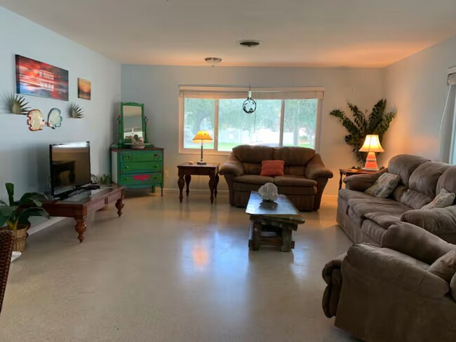 Foto del edificio - 416 E Strawbridge Ave