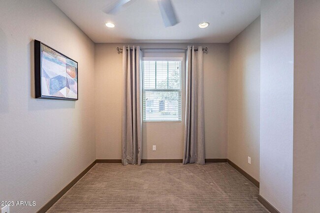 Foto del edificio - 3731 E Perkinsville St
