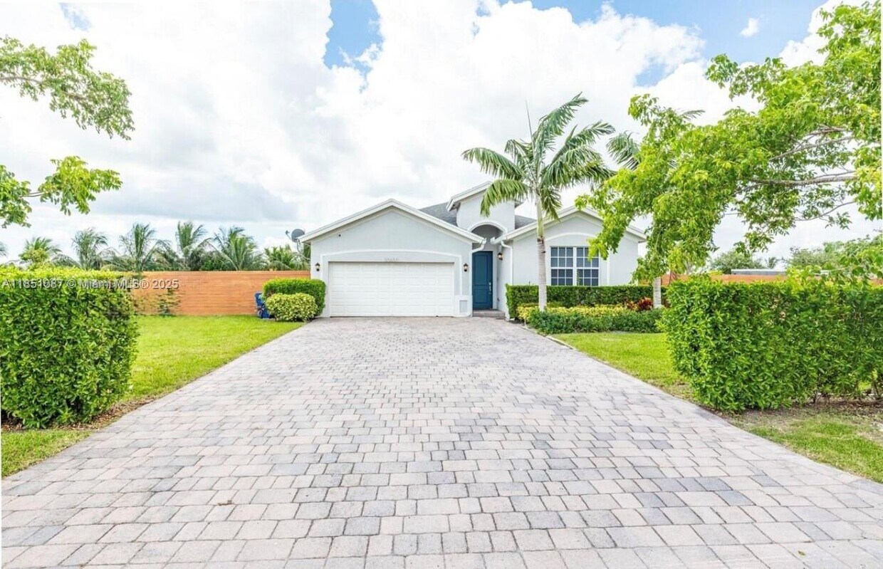 Primary Photo - 30600 SW 193rd Ave