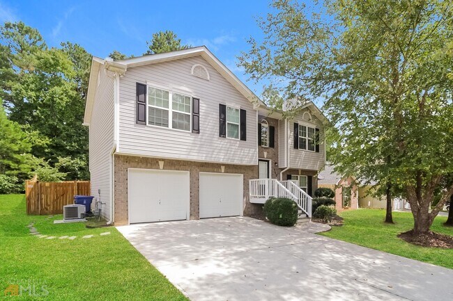Foto del edificio - 223 Arbor Creek Dr