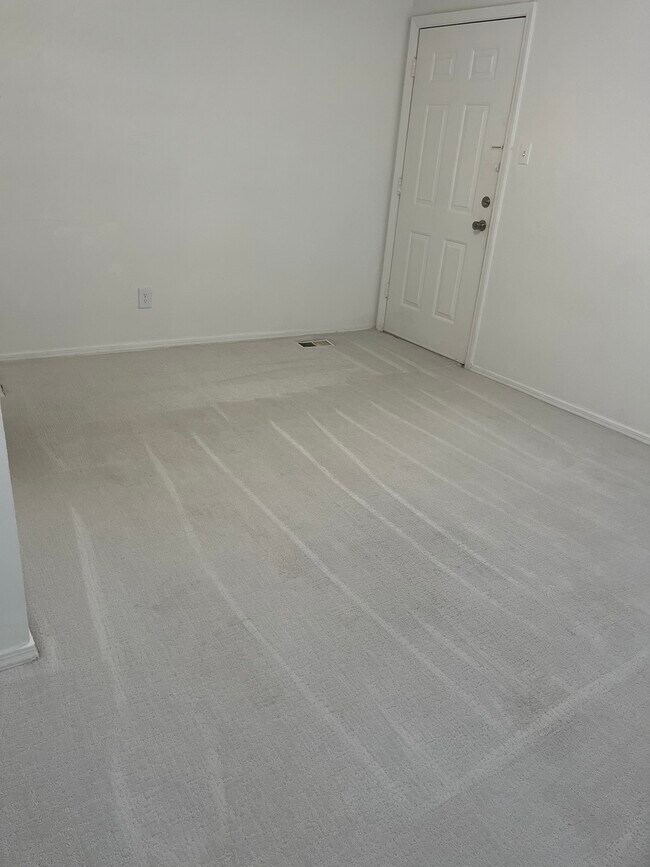 Foto del edificio - 9839 Walnut St