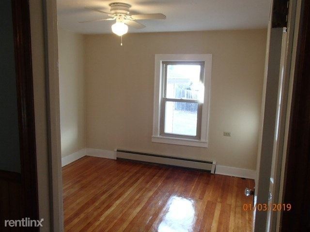 Building Photo - 2 br, 1 bath House - 10 Ushers Road