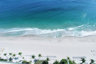 Building Photo - 3900 Galt Ocean Dr