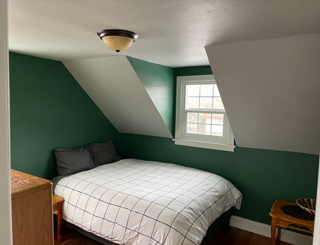sala verde 4 - 2330 E 4th Ave