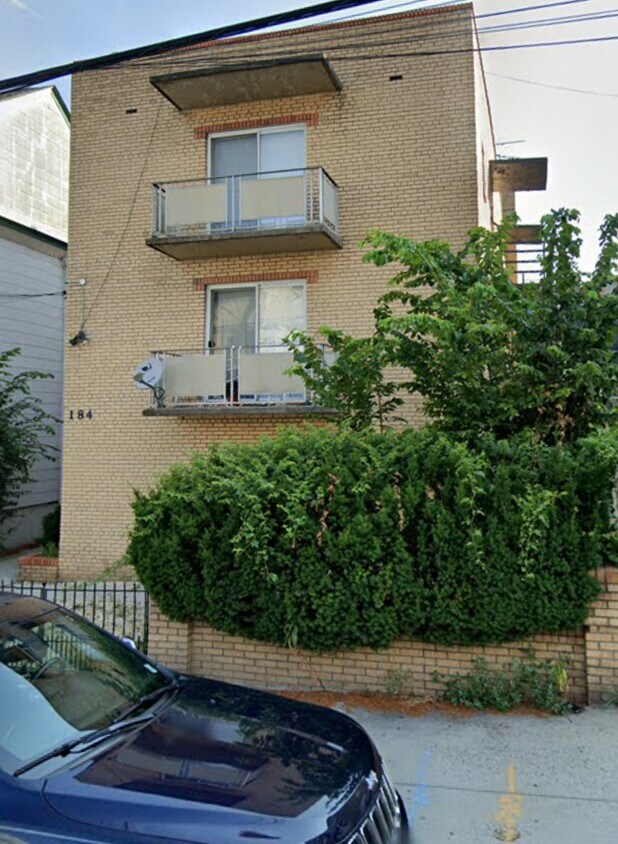Foto principal - 184 Fairview Ave