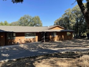 Building Photo - 50181 Spook Ln