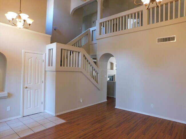Building Photo - 12604 Sun Terrace Ave