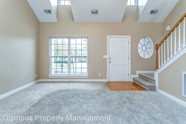 Foto del edificio - 3 br, 2.5 bath House - 7056 Bridgeport Drive