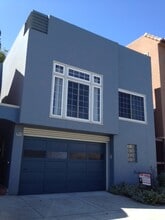 Building Photo - 540 Melrose Ave