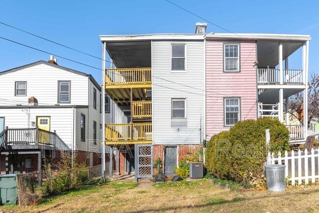 Building Photo - 521 N 22nd St